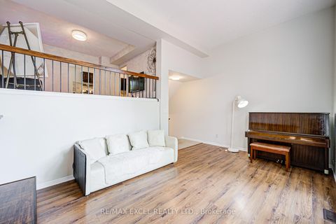 Photo 4 at 1 - 20 Crockamhill Drive, Agincourt North, Toronto