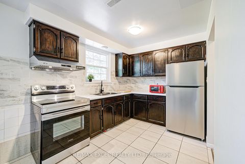 Photo 6 at 1 - 20 Crockamhill Drive, Agincourt North, Toronto
