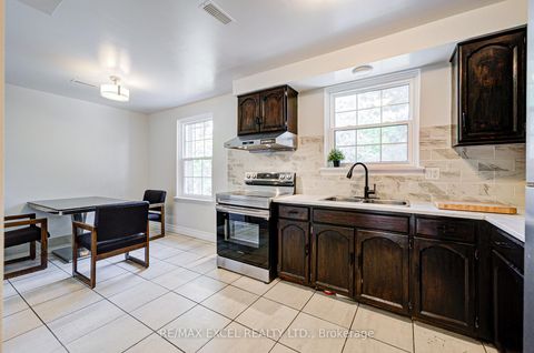 Photo 8 at 1 - 20 Crockamhill Drive, Agincourt North, Toronto