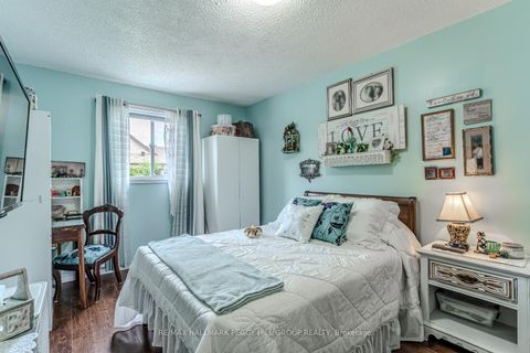 Photo 4 at 132 Benson Drive, Northwest, Barrie