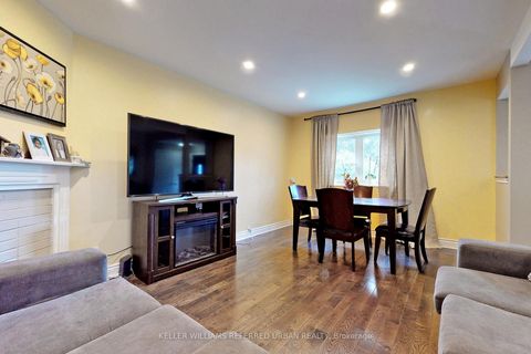 Photo 4 at 19 Bicknell Avenue, Eglinton West, Toronto