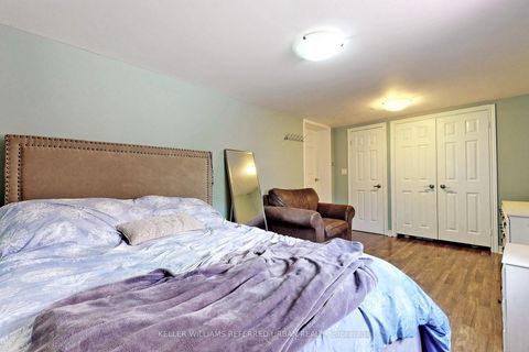Photo 10 at 19 Bicknell Avenue, Eglinton West, Toronto