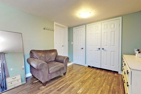 Photo 11 at 19 Bicknell Avenue, Eglinton West, Toronto