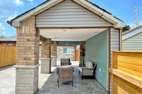 Photo 27 at 19 Bicknell Avenue, Eglinton West, Toronto