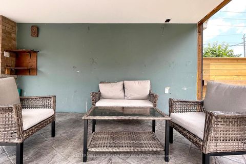 Photo 28 at 19 Bicknell Avenue, Eglinton West, Toronto