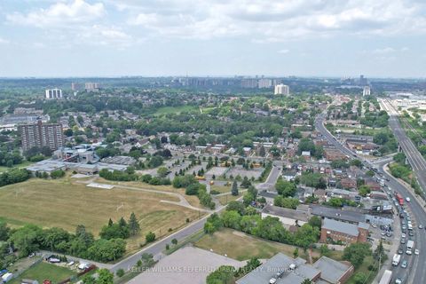 Photo 45 at 19 Bicknell Avenue, Eglinton West, Toronto