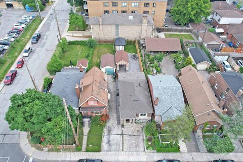 Photo 48 at 19 Bicknell Avenue, Eglinton West, Toronto Photo 48 at 19 Bicknell Avenue, Eglinton West, Toronto