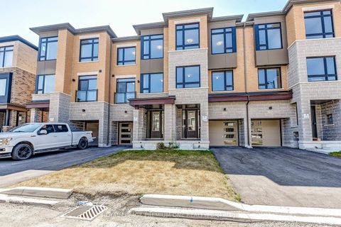 Photo 2 at 220 TENNANT Circle, Vellore Village, Vaughan