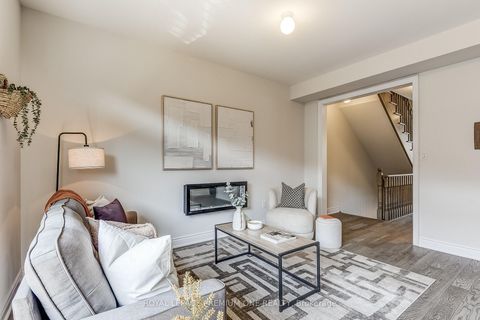 Photo 17 at 220 TENNANT Circle, Vellore Village, Vaughan