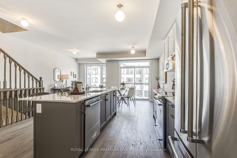 Photo 21 at 220 TENNANT Circle, Vellore Village, Vaughan