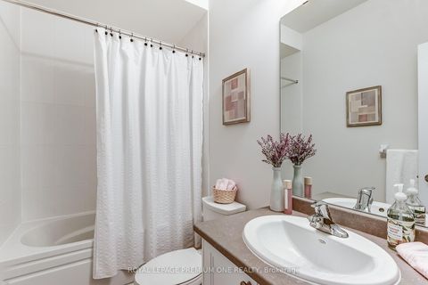 Photo 46 at 220 TENNANT Circle, Vellore Village, Vaughan