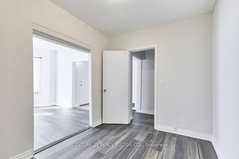 Photo 4 at 471 Shaw Street, Little Italy, Toronto