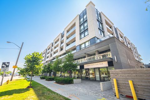 Photo 18 at 619 - 621 Sheppard Avenue E, Bayview Village, Toronto