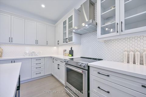 Photo 13 at 17 Kohn Lane, Angus Glen, Markham