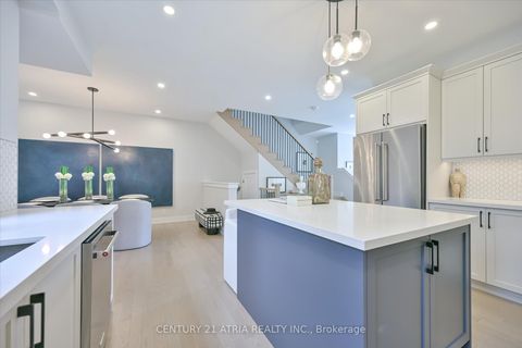 Photo 14 at 17 Kohn Lane, Angus Glen, Markham