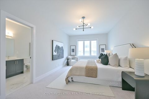 Photo 22 at 17 Kohn Lane, Angus Glen, Markham