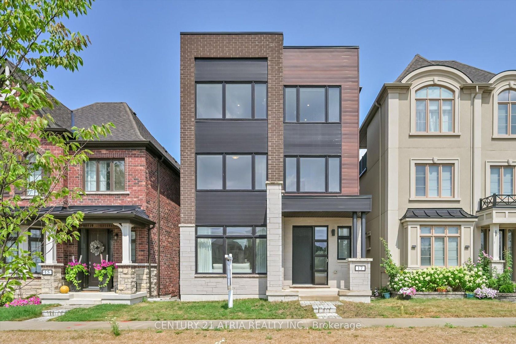 17 Kohn Lane, Angus Glen, Markham photo number 2