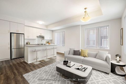 Photo 9 at TH73 - 39 Honeycrisp Crescent, Vaughan Corporate Centre, Vaughan