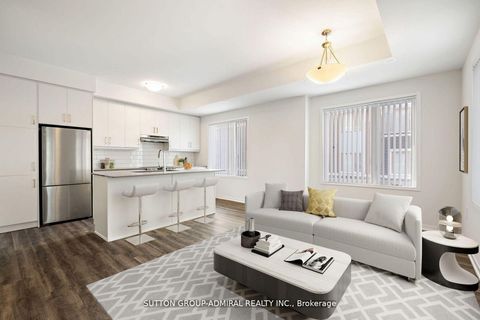 Photo 11 at TH73 - 39 Honeycrisp Crescent, Vaughan Corporate Centre, Vaughan