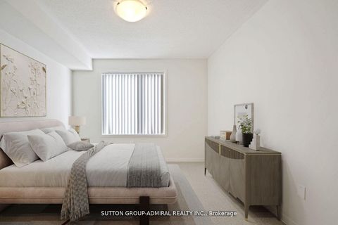 Photo 23 at TH73 - 39 Honeycrisp Crescent, Vaughan Corporate Centre, Vaughan