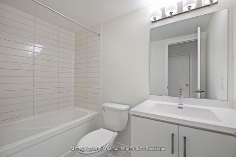 Photo 30 at TH73 - 39 Honeycrisp Crescent, Vaughan Corporate Centre, Vaughan