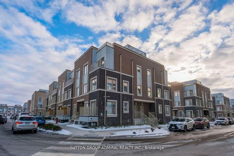 Photo 37 at TH73 - 39 Honeycrisp Crescent, Vaughan Corporate Centre, Vaughan