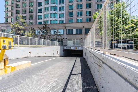 Photo 1 at 1506 - 1 Lee Centre Drive, Woburn, Toronto