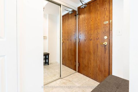 Photo 12 at 1506 - 1 Lee Centre Drive, Woburn, Toronto