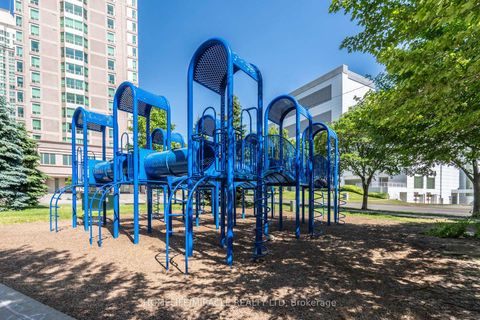 Photo 35 at 1506 - 1 Lee Centre Drive, Woburn, Toronto