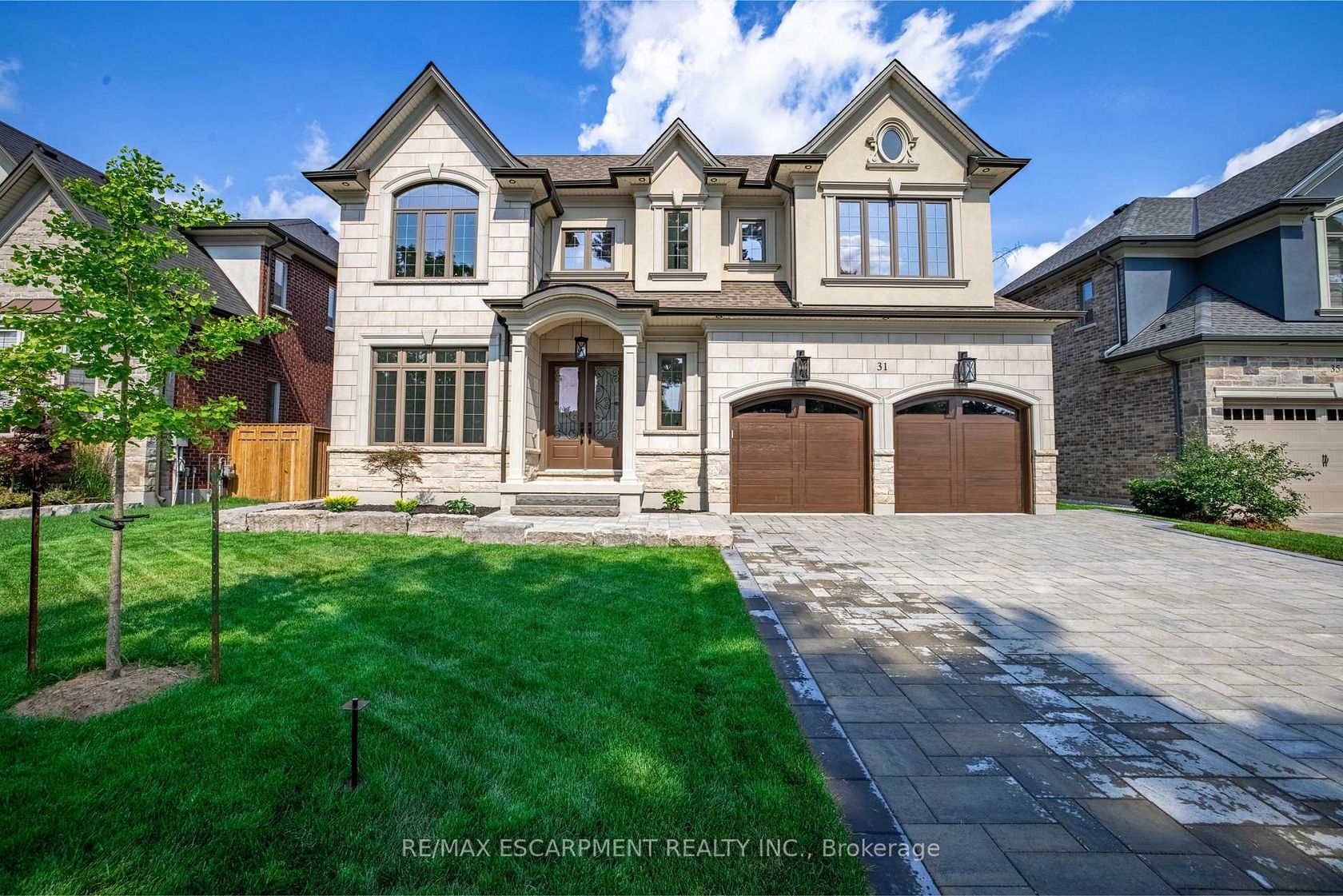 31 Bayside Court, LaSalle, Burlington 