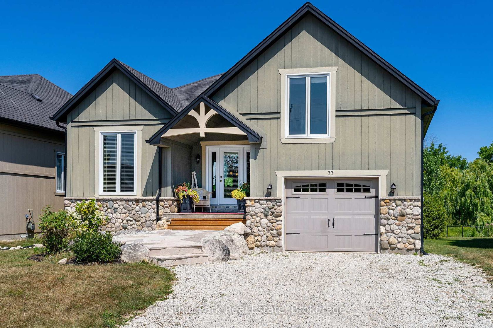 77 Findlay Drive, Collingwood 