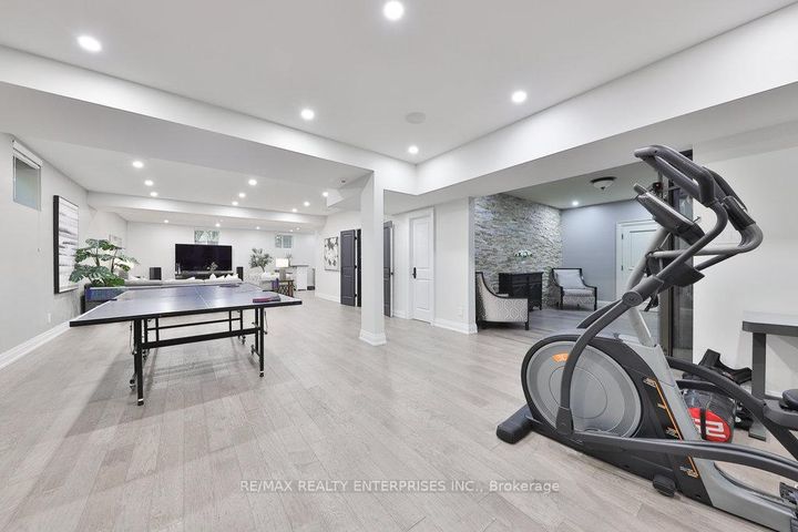 Photo 31 at 5047 Lakeshore Road, Appleby, Burlington