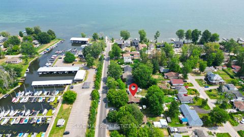 Photo 37 at 1127 Shore Acres Drive N, Gilford, Innisfil