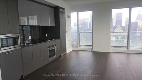 Photo 5 at 4802 - 115 Blue Jays Way, Waterfront Communities C1, Toronto