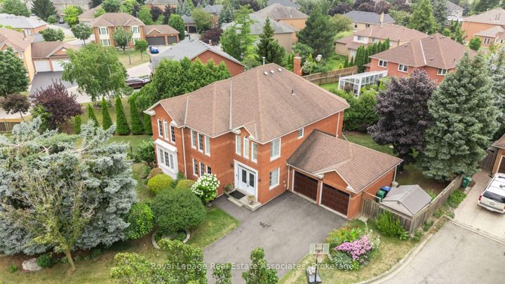 Photo 1 at 3723 Trelawny Circle, Lisgar, Mississauga
