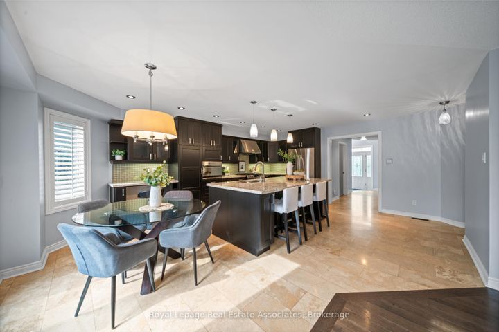 Photo 15 at 3723 Trelawny Circle, Lisgar, Mississauga