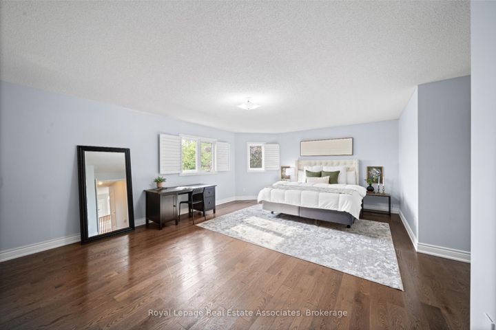 Photo 20 at 3723 Trelawny Circle, Lisgar, Mississauga