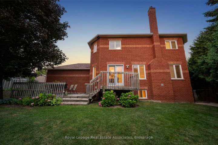 Photo 43 at 3723 Trelawny Circle, Lisgar, Mississauga