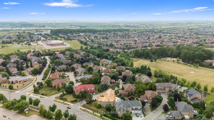 Photo 48 at 3723 Trelawny Circle, Lisgar, Mississauga