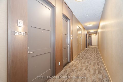 Photo 4 at 920 - 20 John Street, Waterfront Communities C1, Toronto