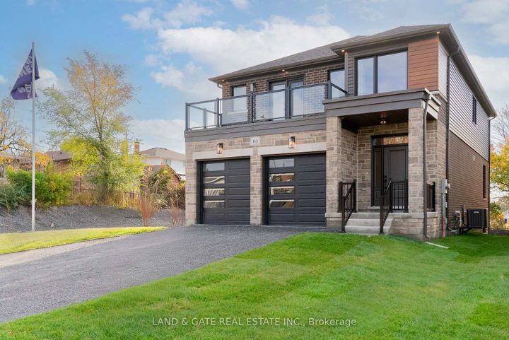 Photo 1 at 985 Queensdale Avenue, Donevan, Oshawa