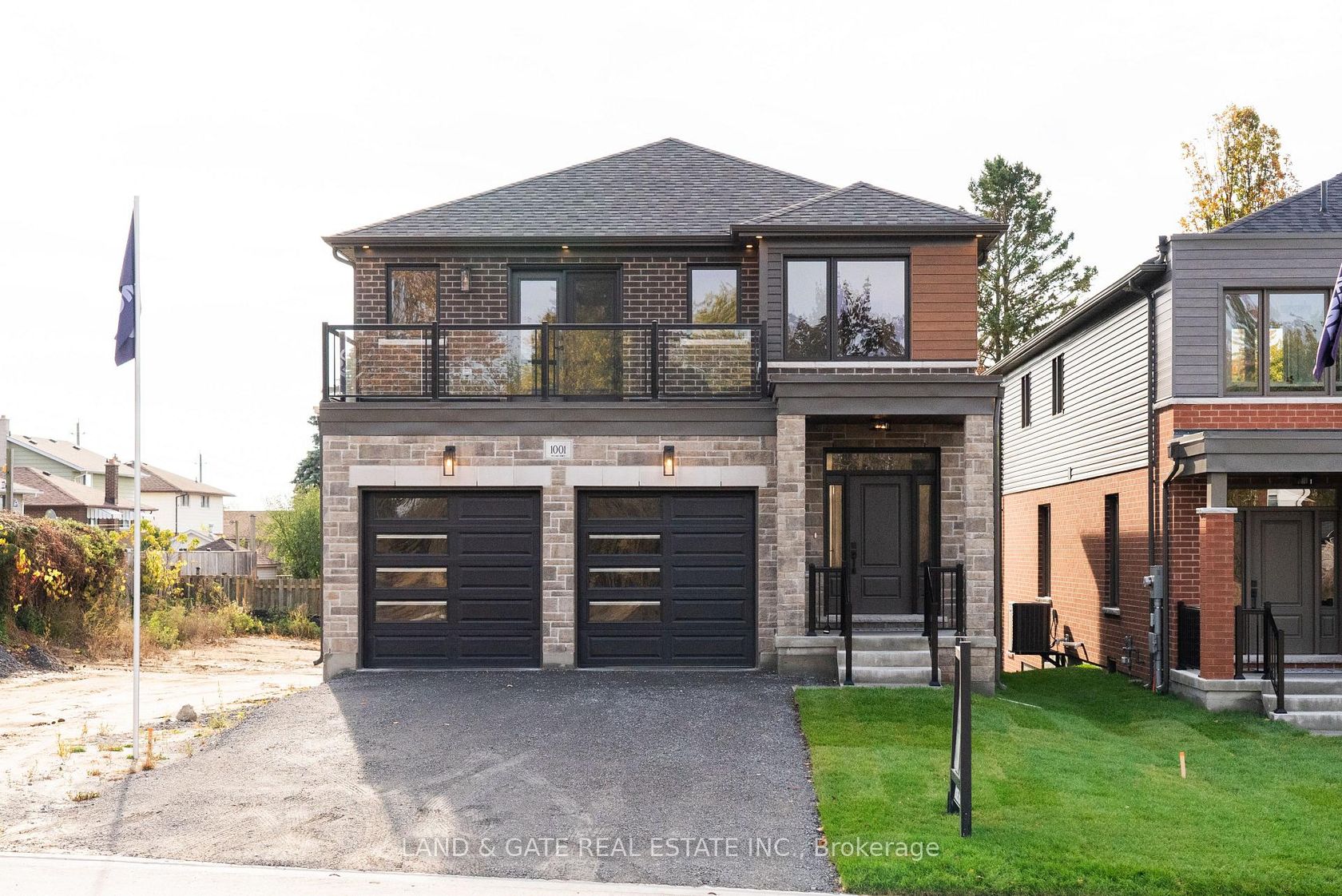 985 Queensdale Avenue, Donevan, Oshawa 2