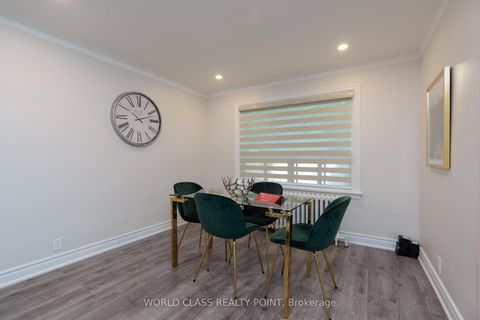 Photo 7 at 152 Ferris Road, Parkview, Toronto