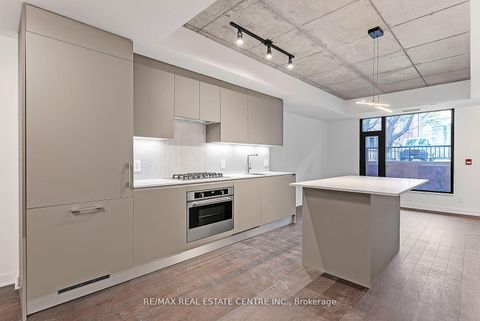 Photo 12 at 7 Watkinson Avenue, Junction Area, Toronto
