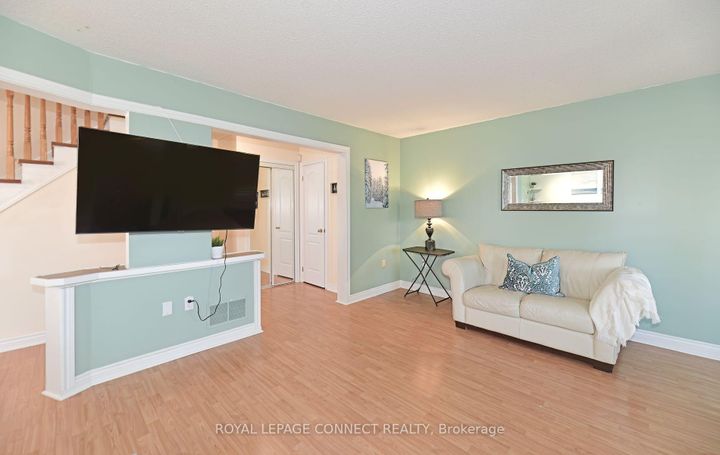 Photo 6 at 154 Pressed Brick Drive, Brampton North, Brampton