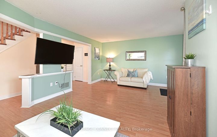 Photo 9 at 154 Pressed Brick Drive, Brampton North, Brampton