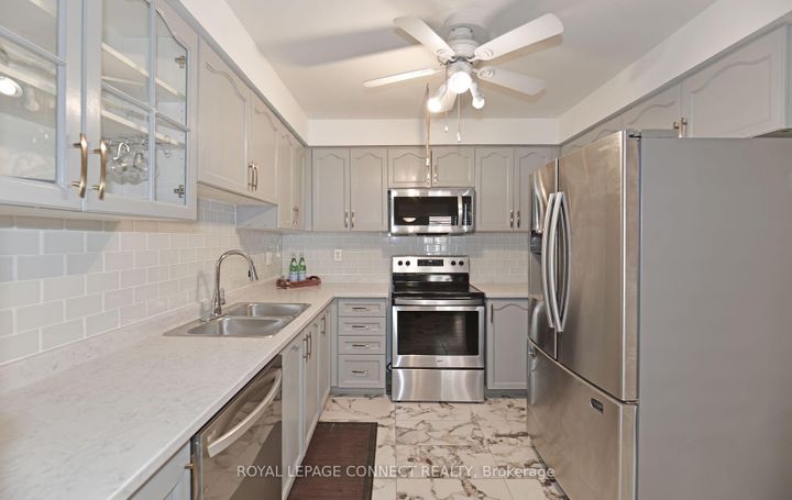 Photo 11 at 154 Pressed Brick Drive, Brampton North, Brampton