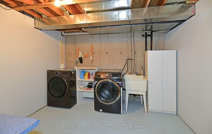 Photo 32 at 154 Pressed Brick Drive, Brampton North, Brampton