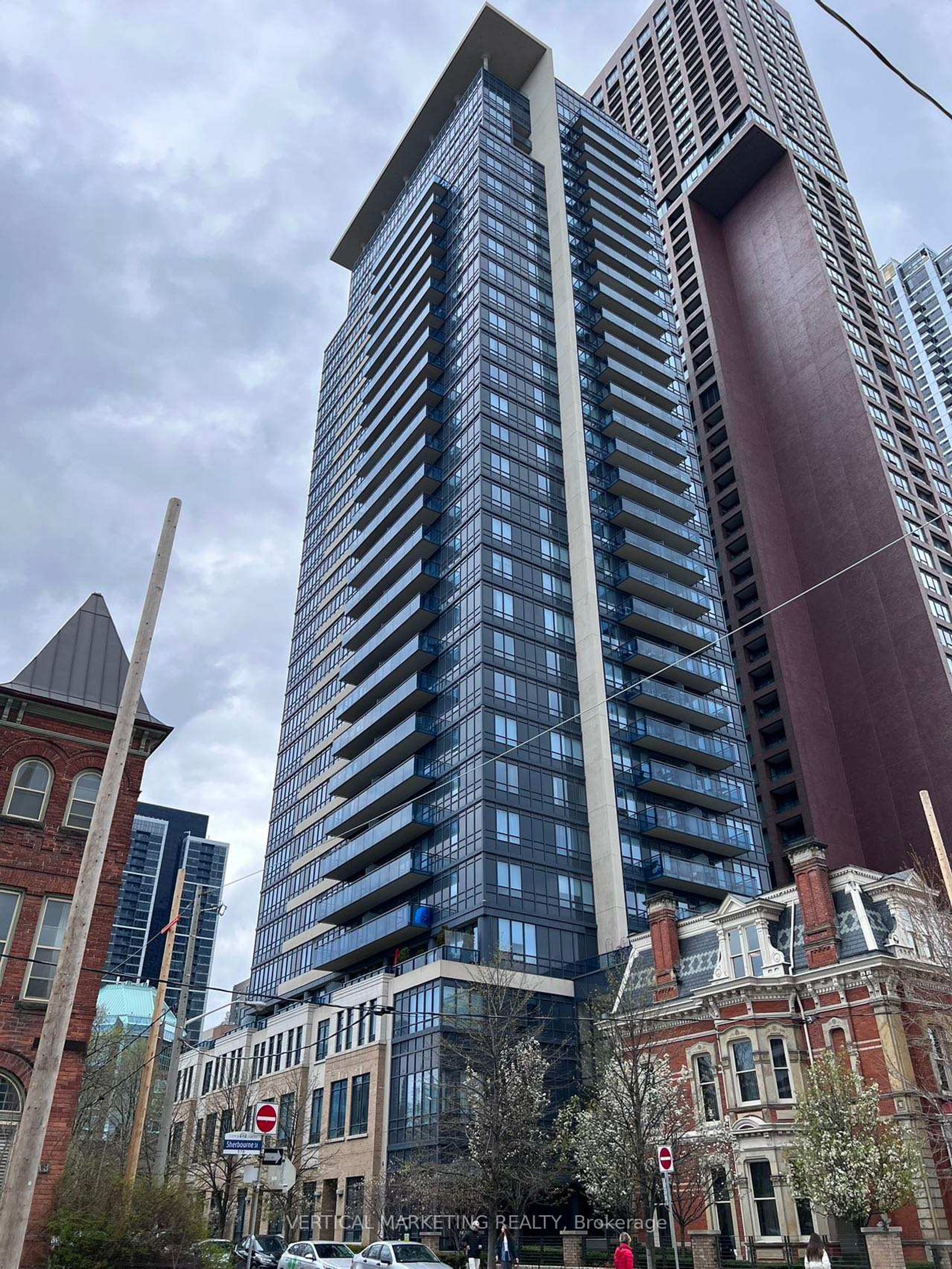 1605 - 28 Linden Street, North St. James Town, Toronto 