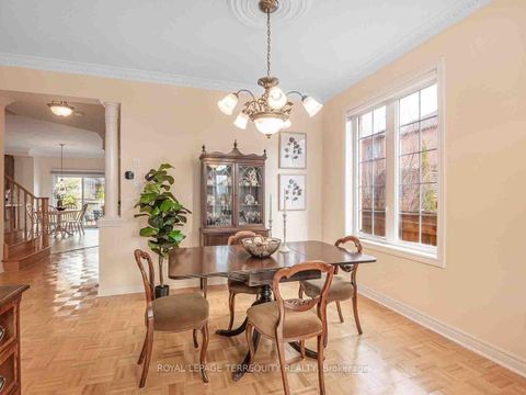 Photo 12 at 11 Avocet Drive, Vellore Village, Vaughan